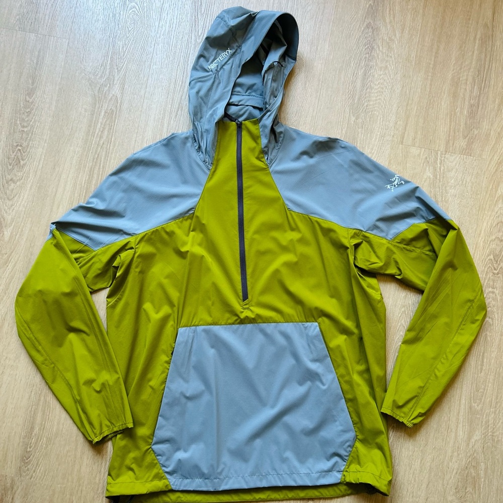 Arc’teryx Stowe Two-Tone Hooded Windbreaker Anorak